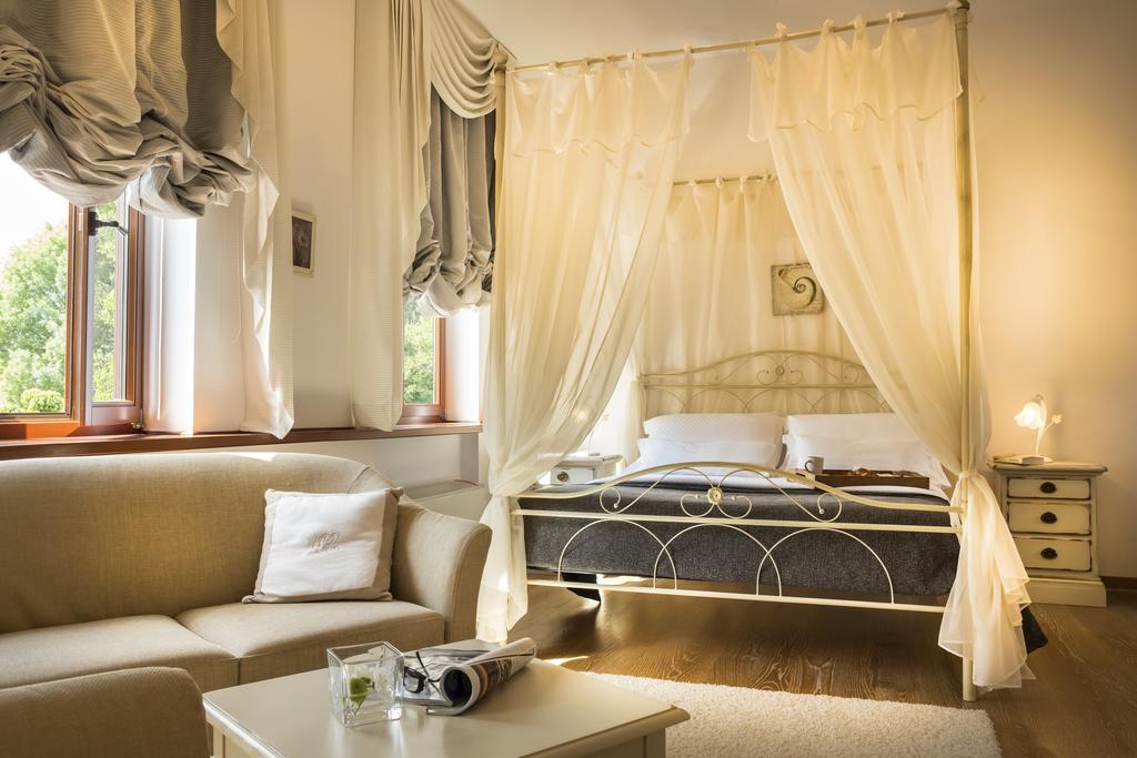 Palazzo Angelica B&B Adults Only Oprtalj Quarto foto